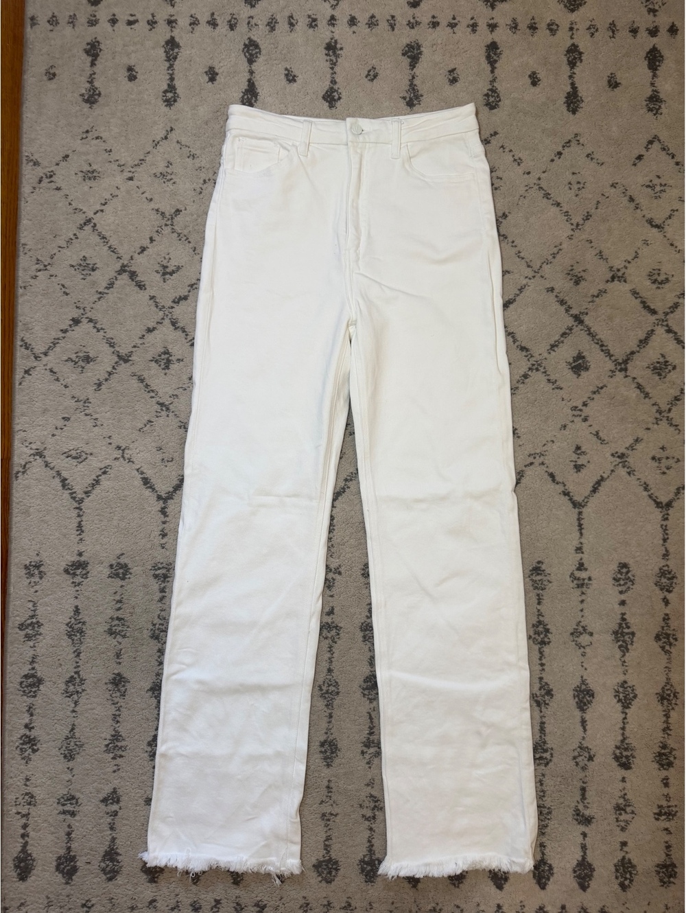 KanCan Signature 90's Straight White Jeans Size 28